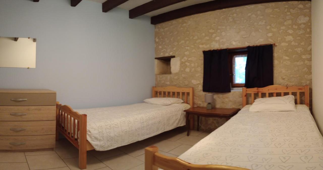 הוילה Nanteuil-Auriac-de-Bourzac La Tranquillite, Le Repos מראה חיצוני תמונה